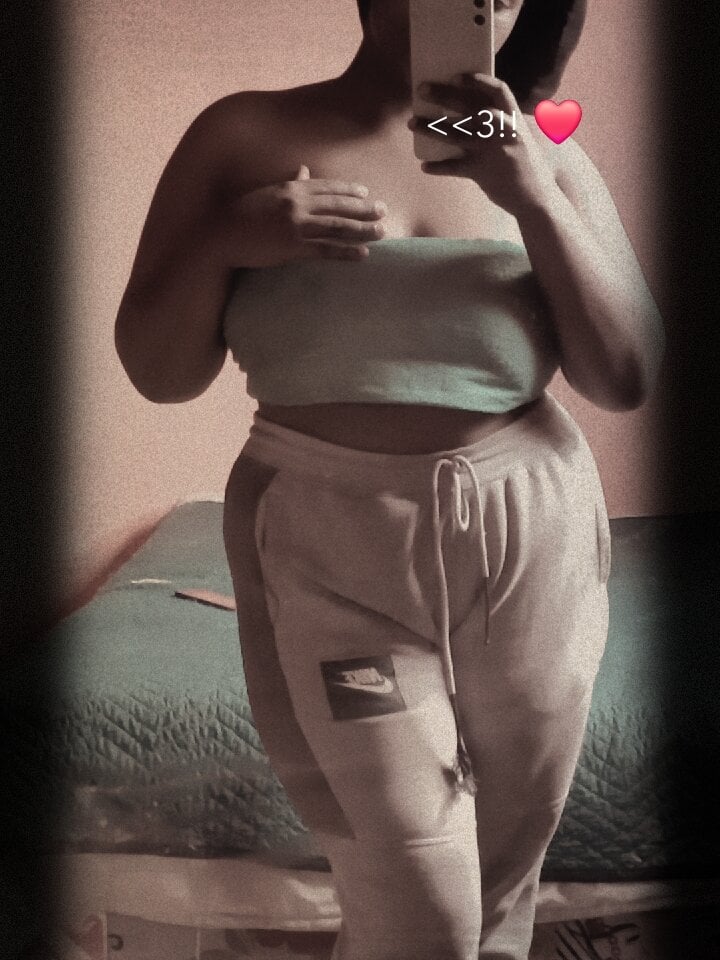 onaircams.com inammpetsheni livesex profile in athletic cams