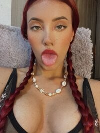 maddyx1's Offline Chat Room