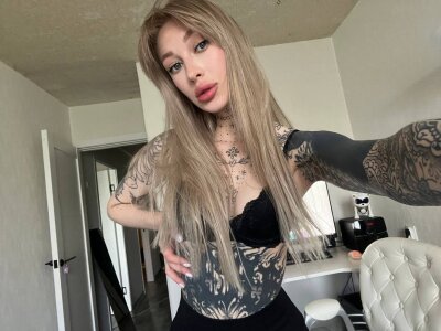 tiffany_may_ from stripchat