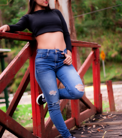 EVAH_LEE_ Female Trimmedlatin Online Cam Chat