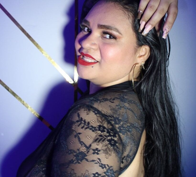 Live sex webcam photo for Cloe_35 #290203058