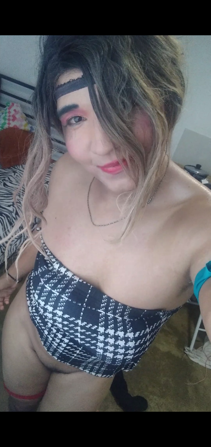 laura_crosss