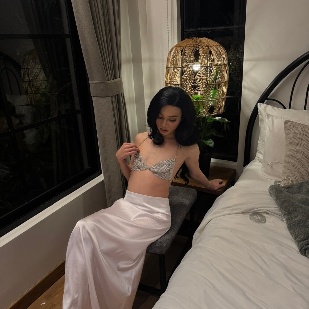 the_queenstar_was_born from stripchat
