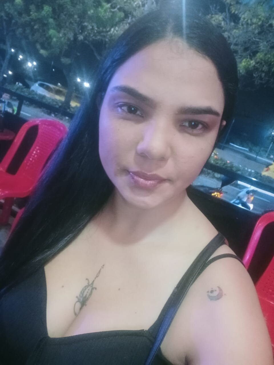 Maii_bigboobs