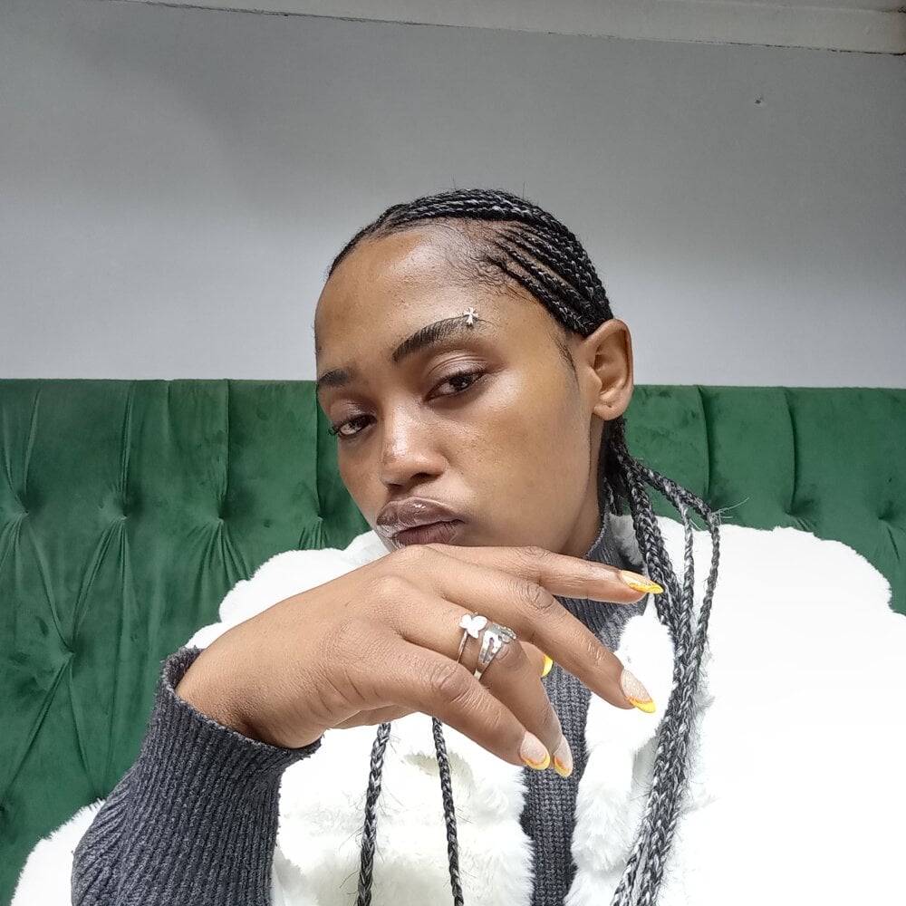 Goodinbed27's Offline XXX Chat