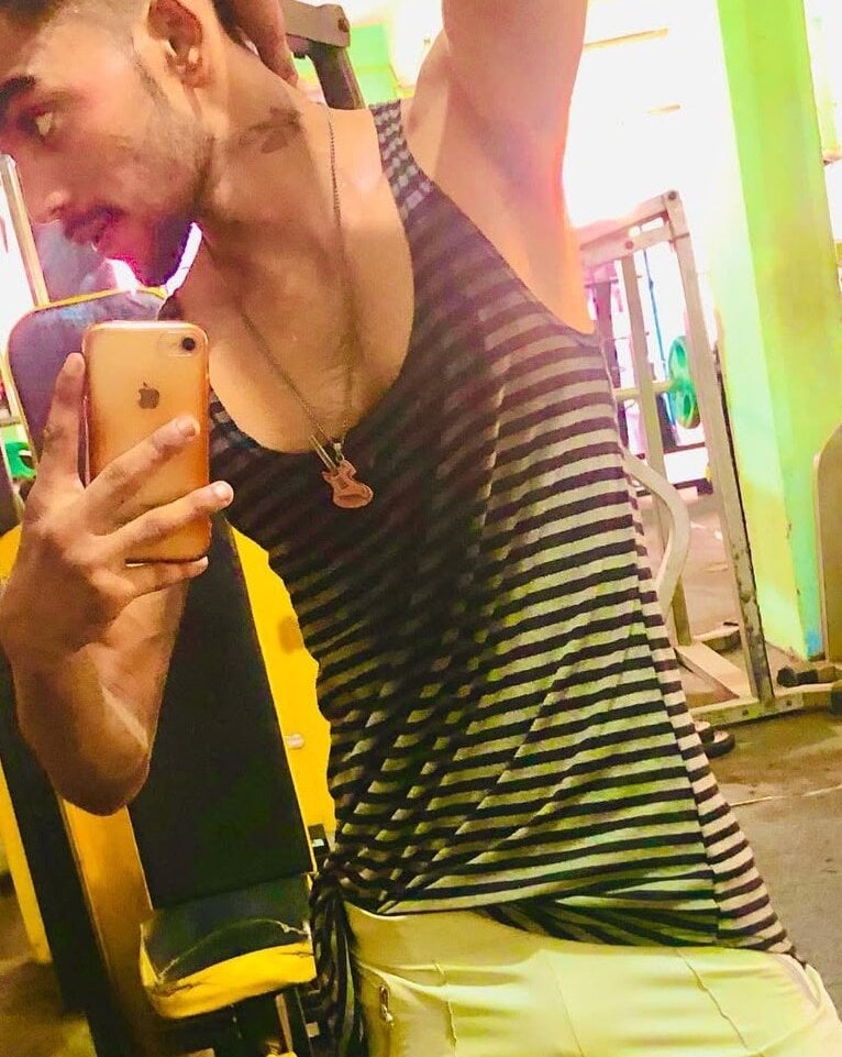 rajhotii4 from stripchat