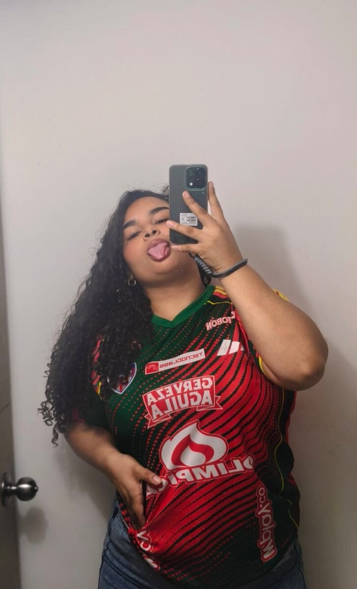 free6cams.com miss_sariah livesex profile in spanish cams