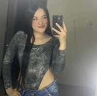 kendall_jeicosgt's Offline XXX Chat