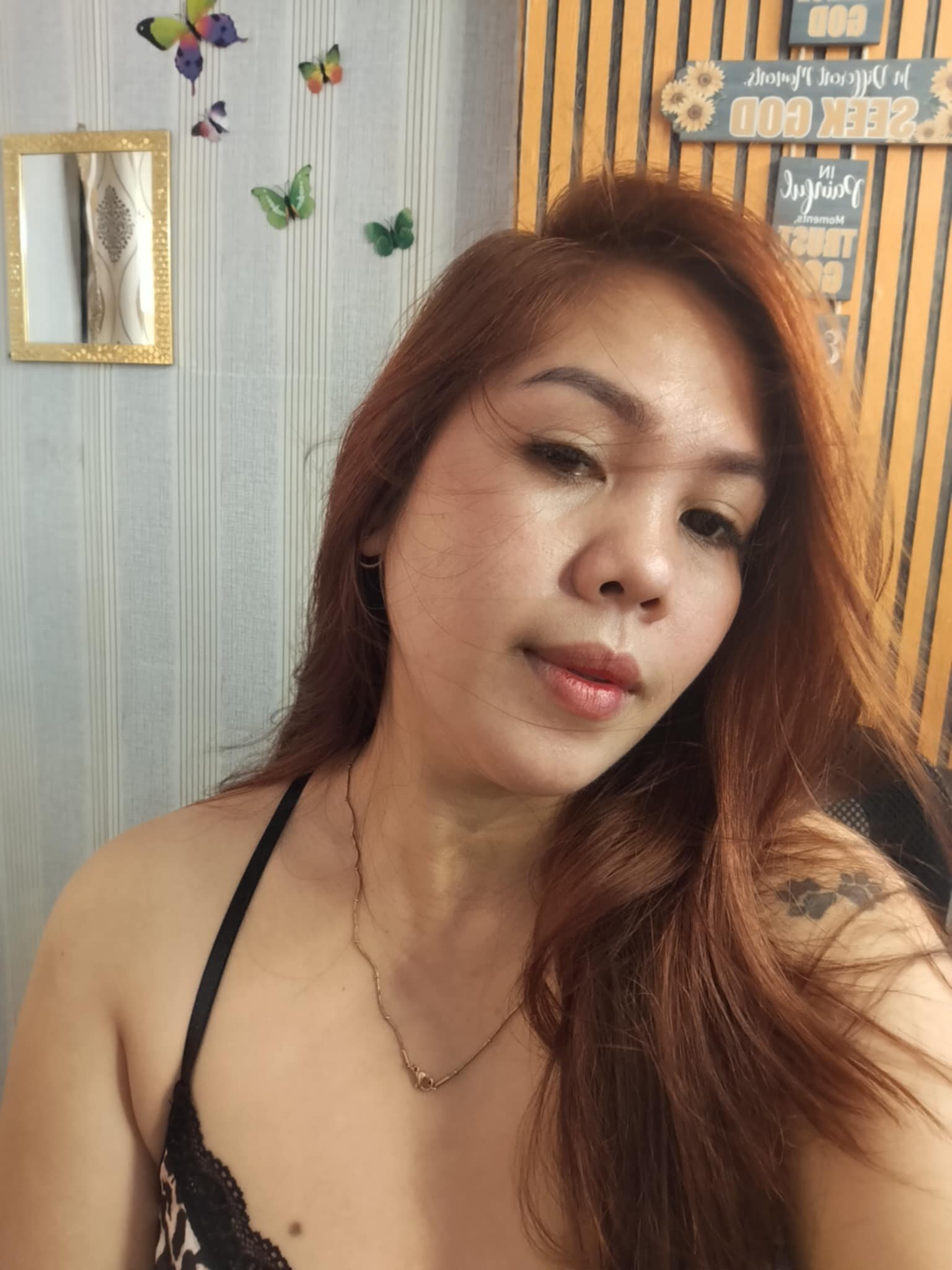 juicy_agatha