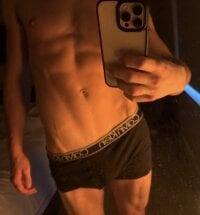 sculpteddesire's webcam live show