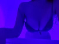 Daisy_69's Offline Chat Room