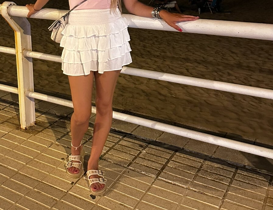 pornos.live rubia_divina7 livesex profile in angel-from-heaven cams