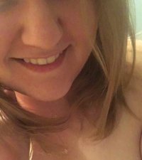 lil_miss_sunshine's Offline XXX Chat