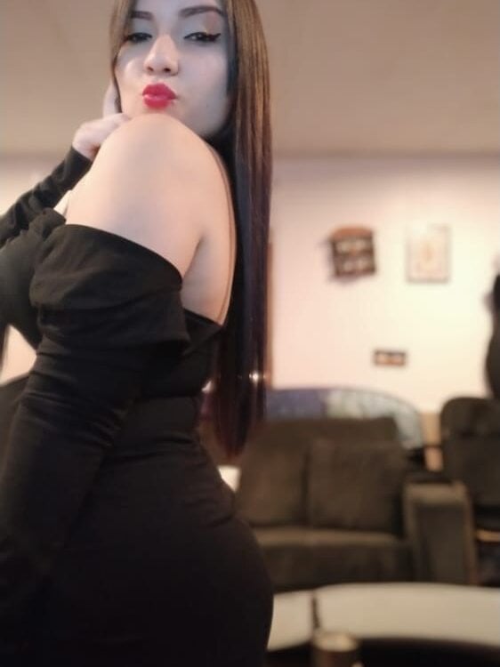 catalinasex29's Offline XXX Chat