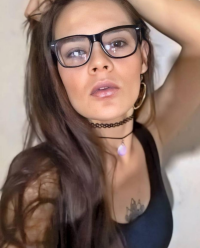 Offline chatovací místnost babepiercings