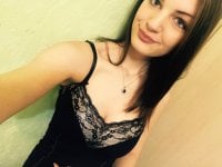 Nicki_Bell's Offline Chat Room