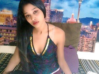 IndianFairie live on StripChat