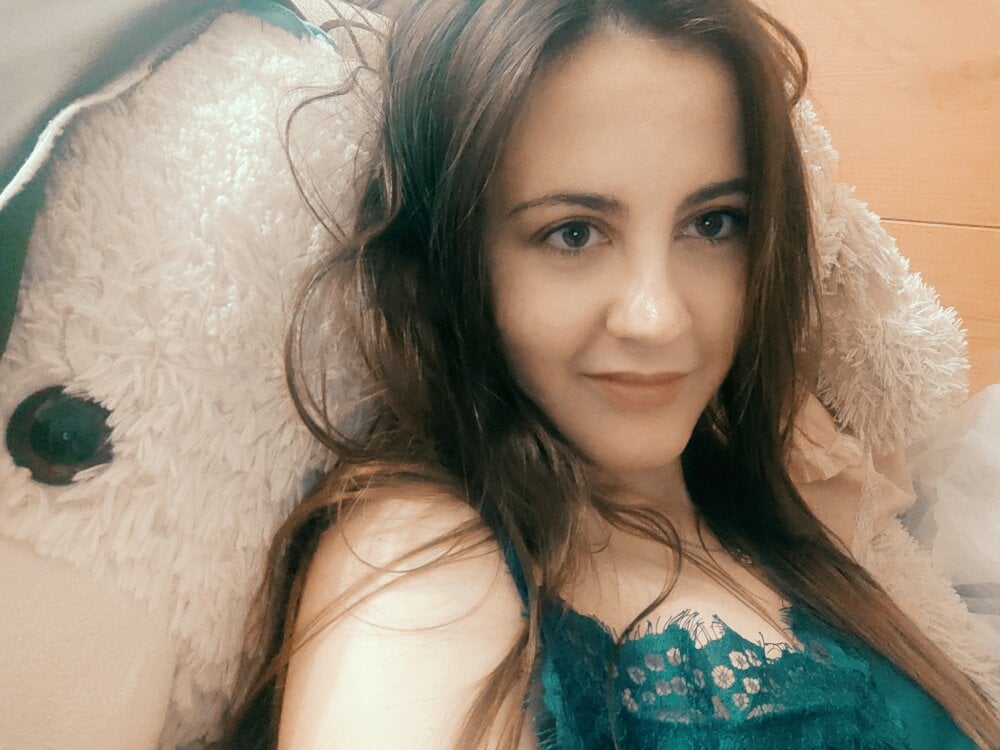watchgirlcam.com golyelle livesex profile in stockingsnylons cams