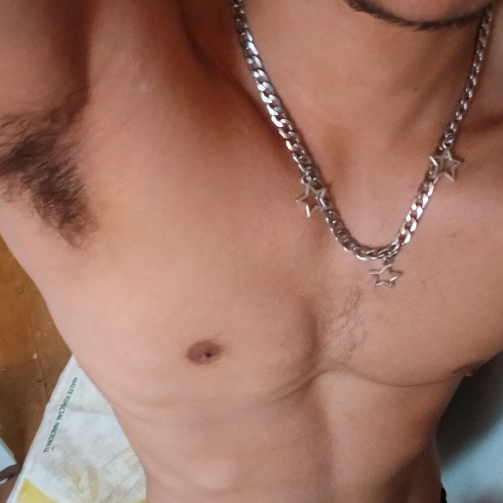 lipez07 from stripchat
