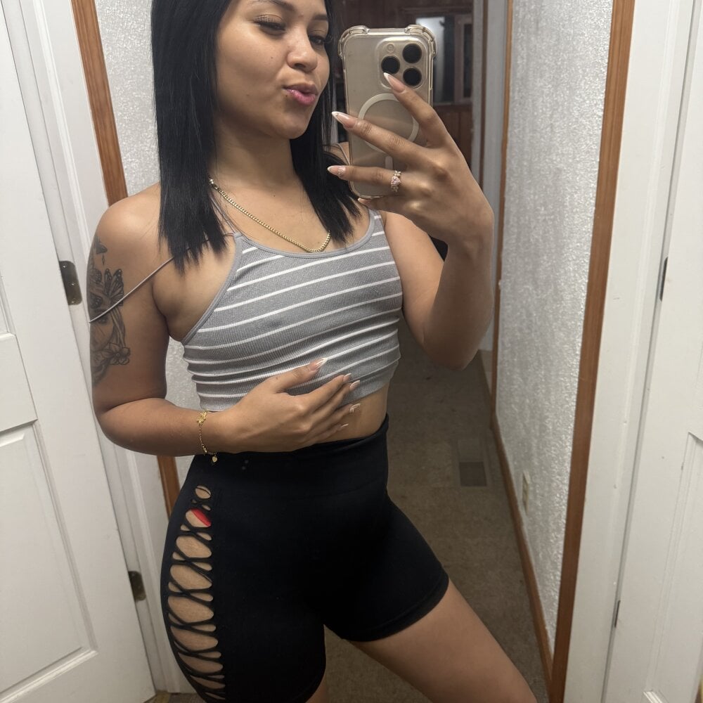 MorenaDeluxe profile