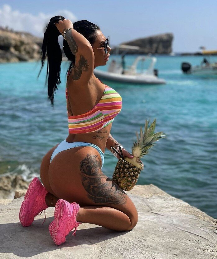AnissaDesire