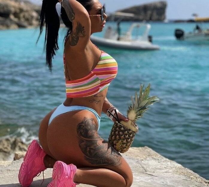 chatnmate.com anissadesire livesex profile in other-hair cams