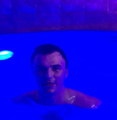 Bruce_Wayne9 Male Moderatelypriced Free Cam XXX