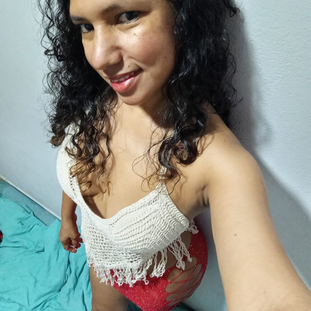 Karol_switt_ Adlı Modelin Çevrimdışı XXX Sohbeti
