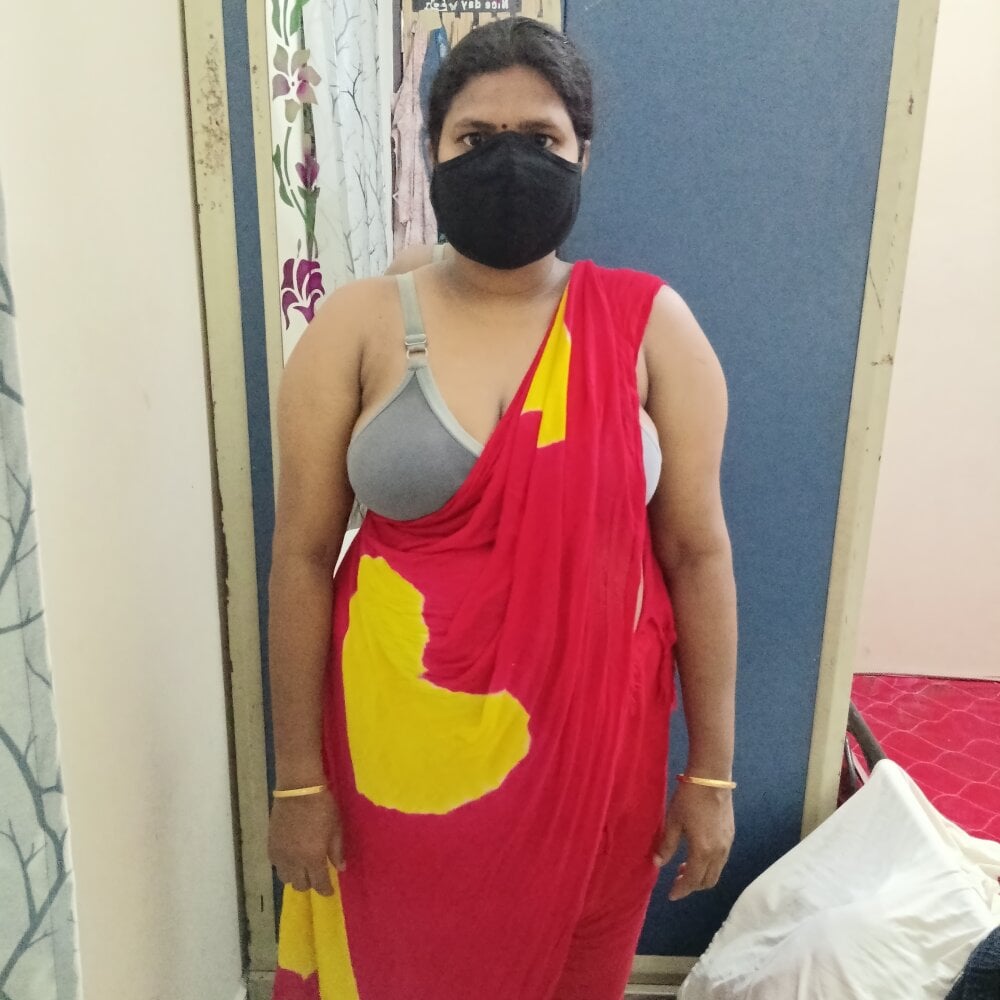 Tamil_Jazzmine95's Offline XXX Chat