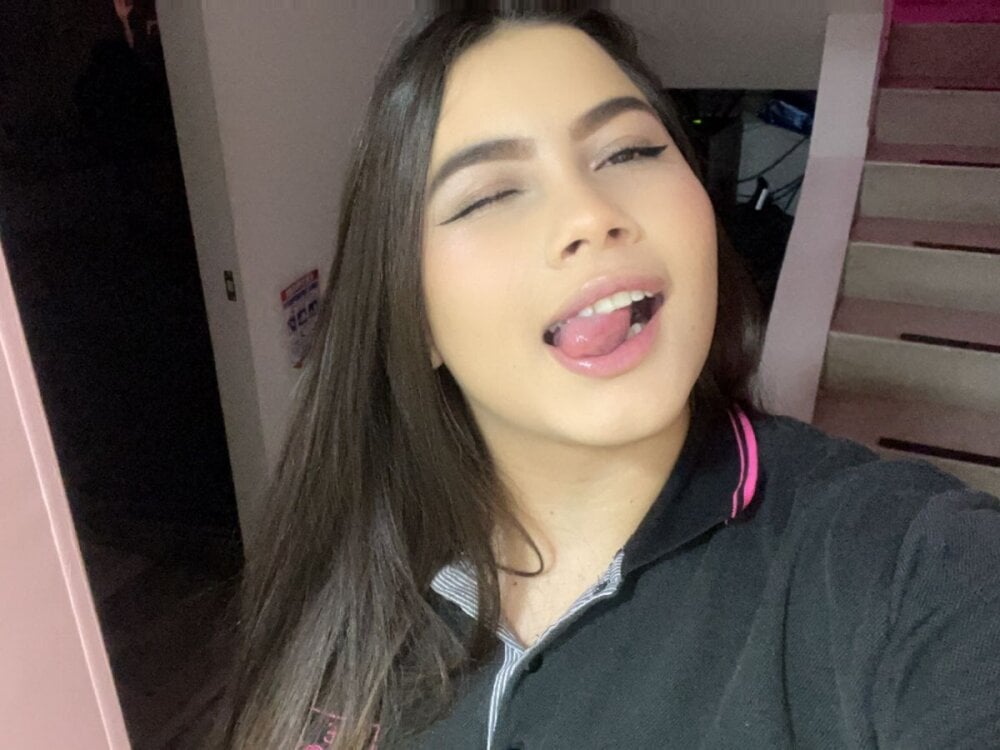 badgirlwebcam.com ryleen_beckman livesex profile in world-of-kittys cams