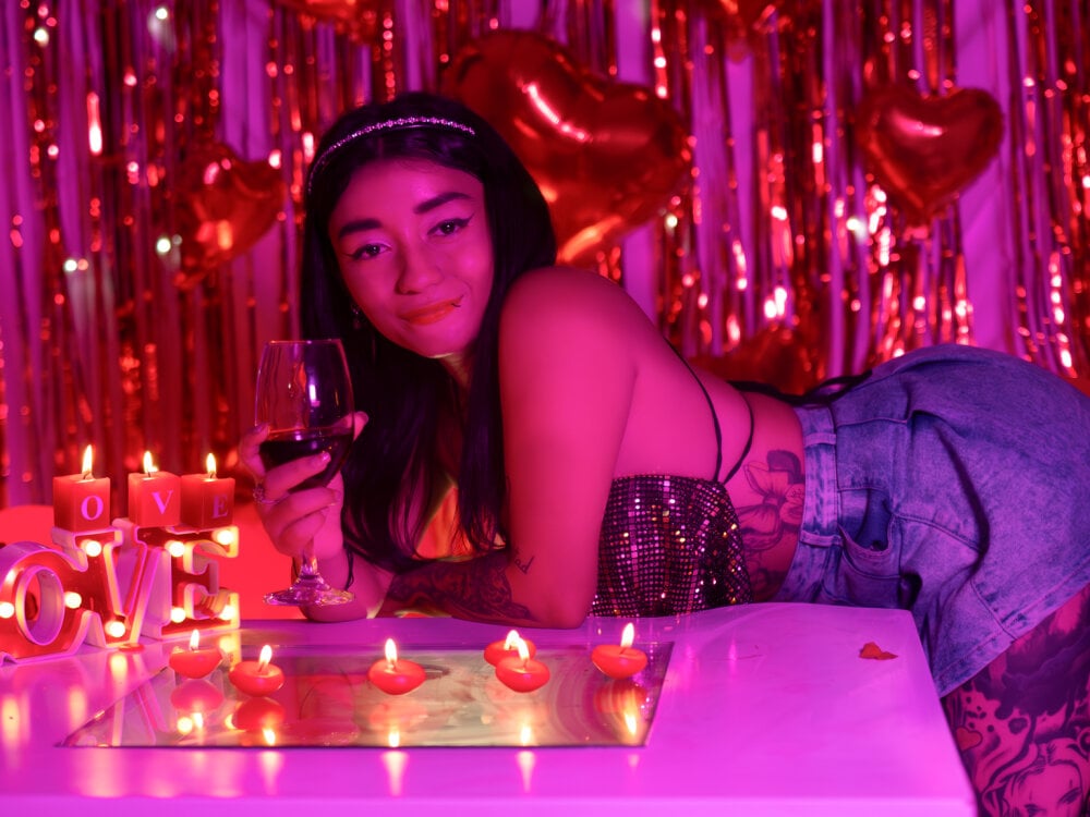 Live sex webcam photo for estrellita_funny #289445448