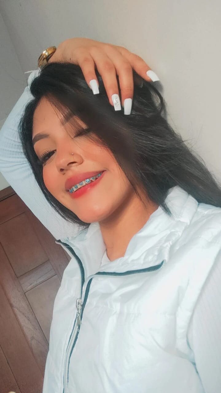 zoe_smile_