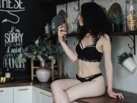 LindaLovesick's Offline XXX Chat