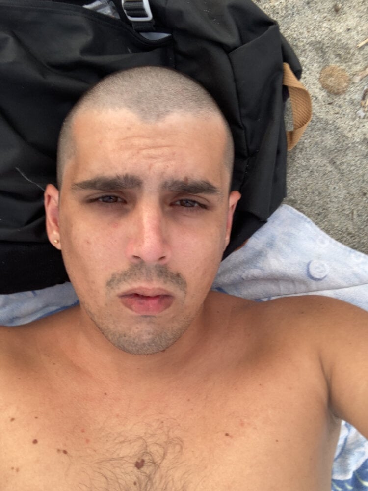 Lepetithomme's Offline XXX Chat