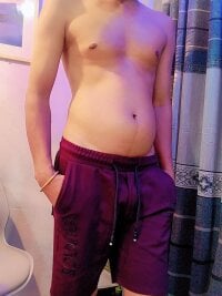 Hot_boy_and_fucking_now's webcam live show