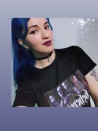 BlueMegan9_'s Offline Chat Room