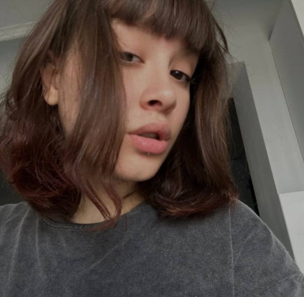 pornsexycams.com sugarrsin livesex profile in white-hair cams