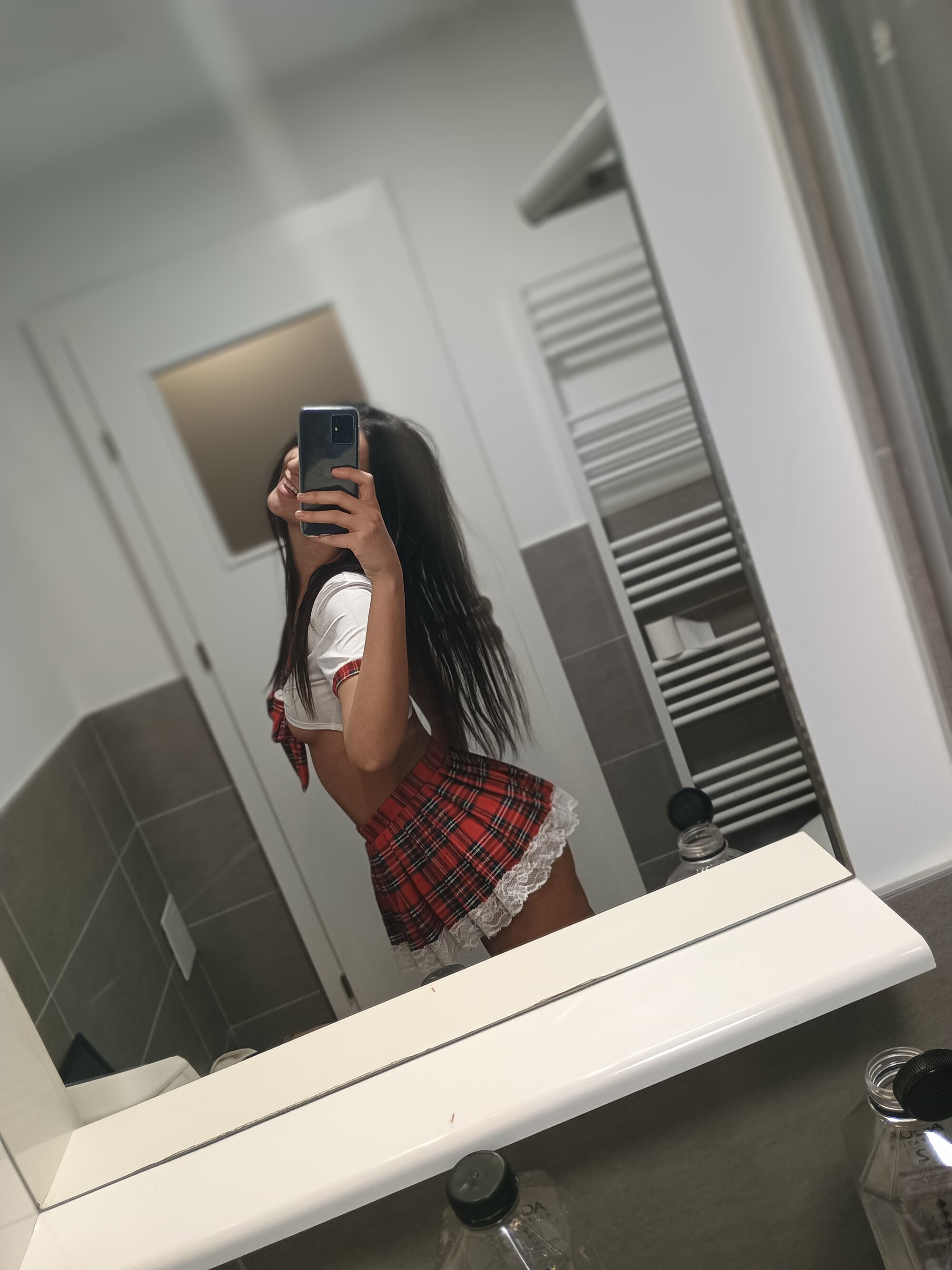Sophia_Laz