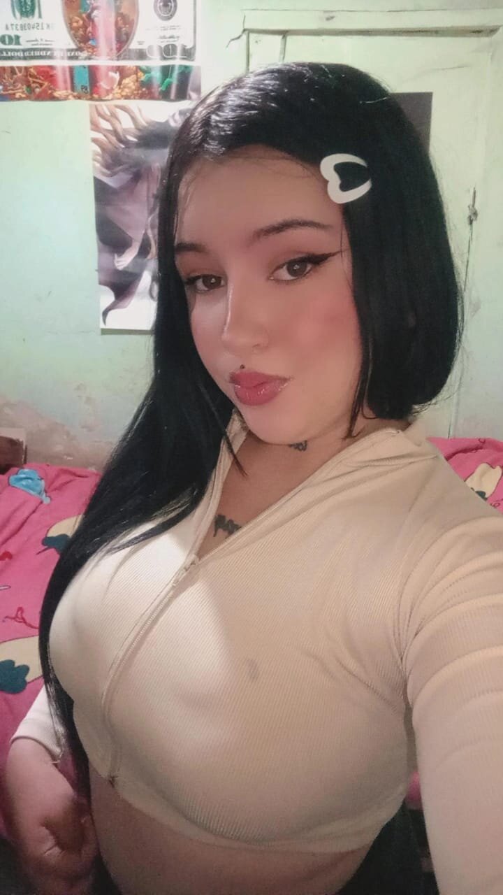_Alison_69