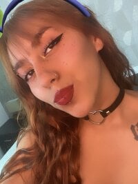 Roouse_Lee's Offline Chat Room