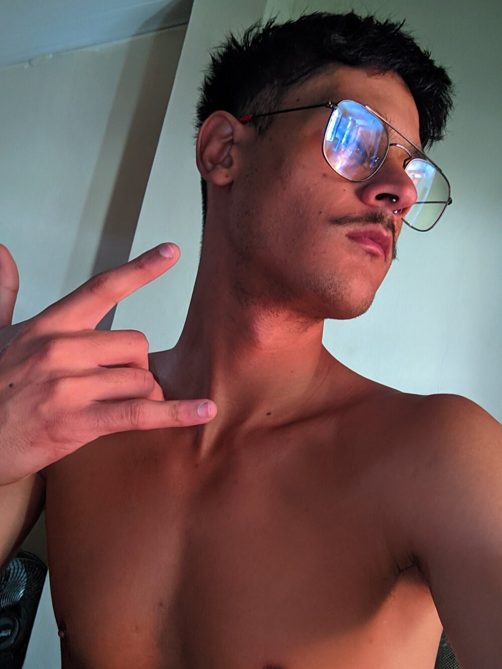 mago_money from stripchat