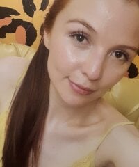 hally_sexy_a's Offline Chat Room