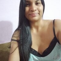 Morenaandrea's Offline Chat Room
