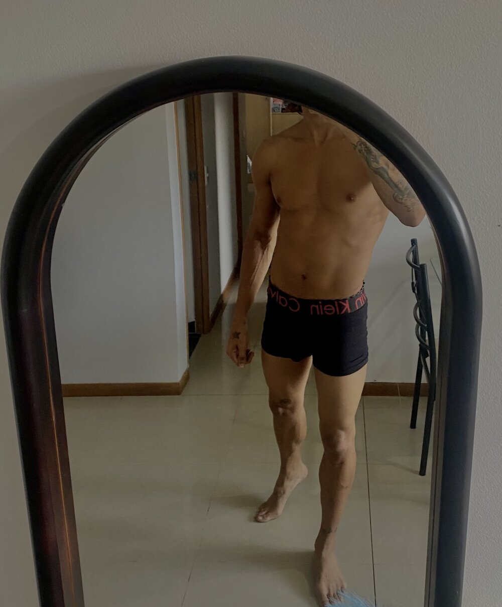 pompero11 from stripchat