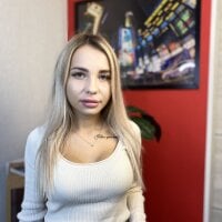 MlaLewls' Offline Chat Room