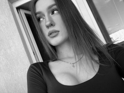 Arielle_Atlantic on StripChat