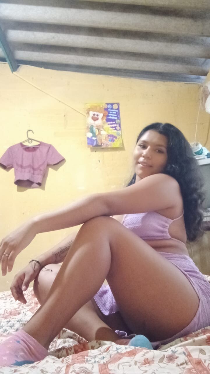 Cloe_honey18