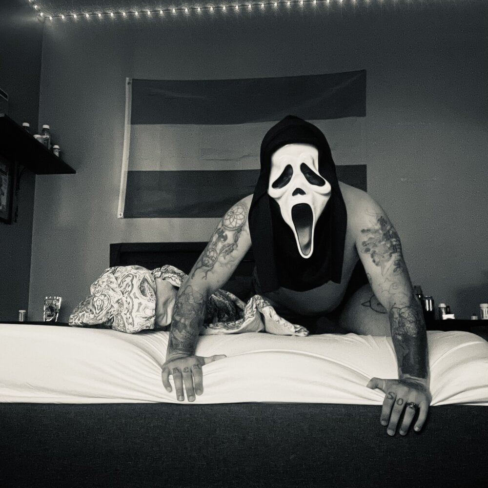 livesex.fan tmtmtl livesex profile in land-of-nightmares cams