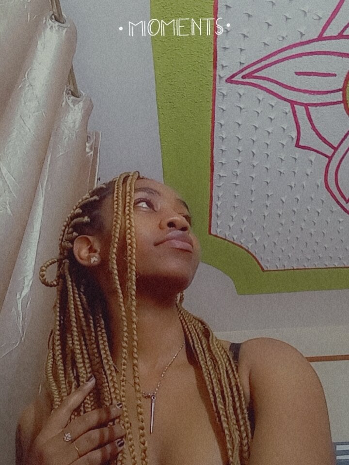 cuttie_sasha live cam model at StripChat