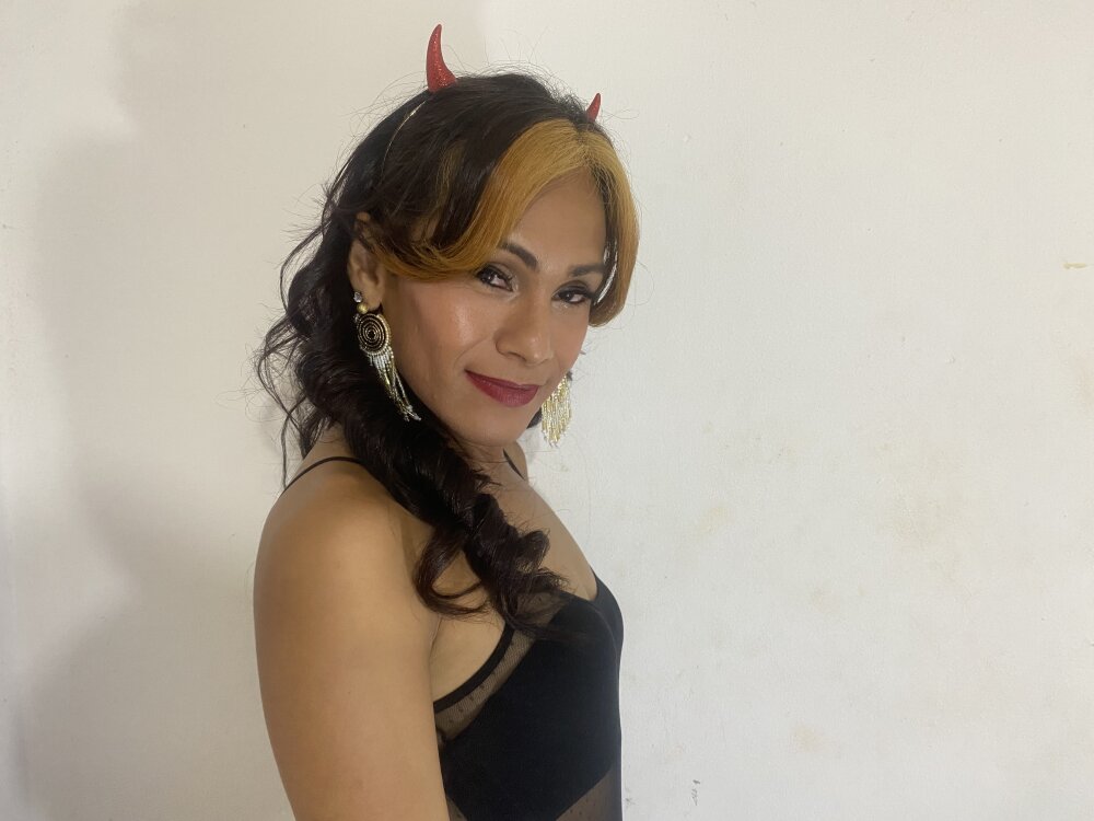 Live sex webcam photo for roseuplinda #289872825